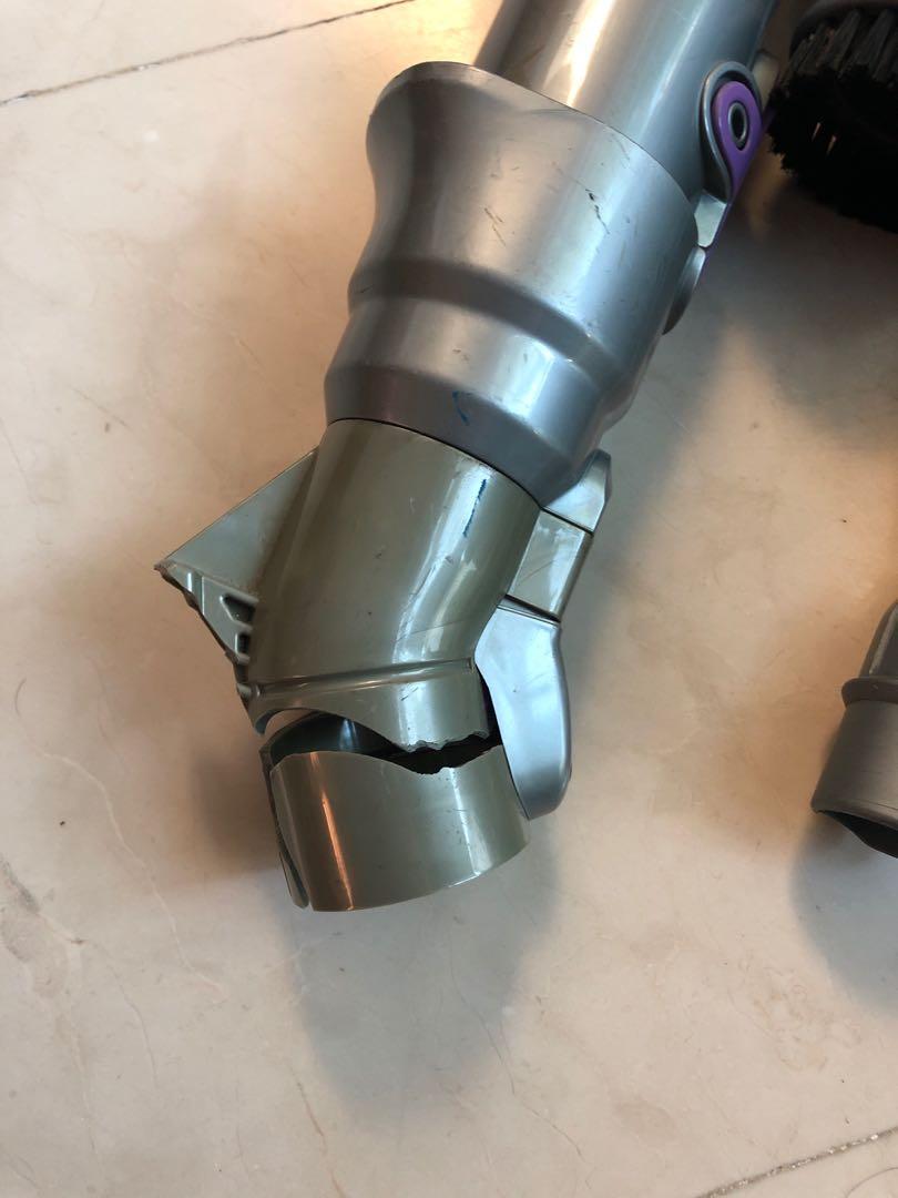 Old Dyson vacuum cleaner worth 100 trade in, TV & Home Appliances