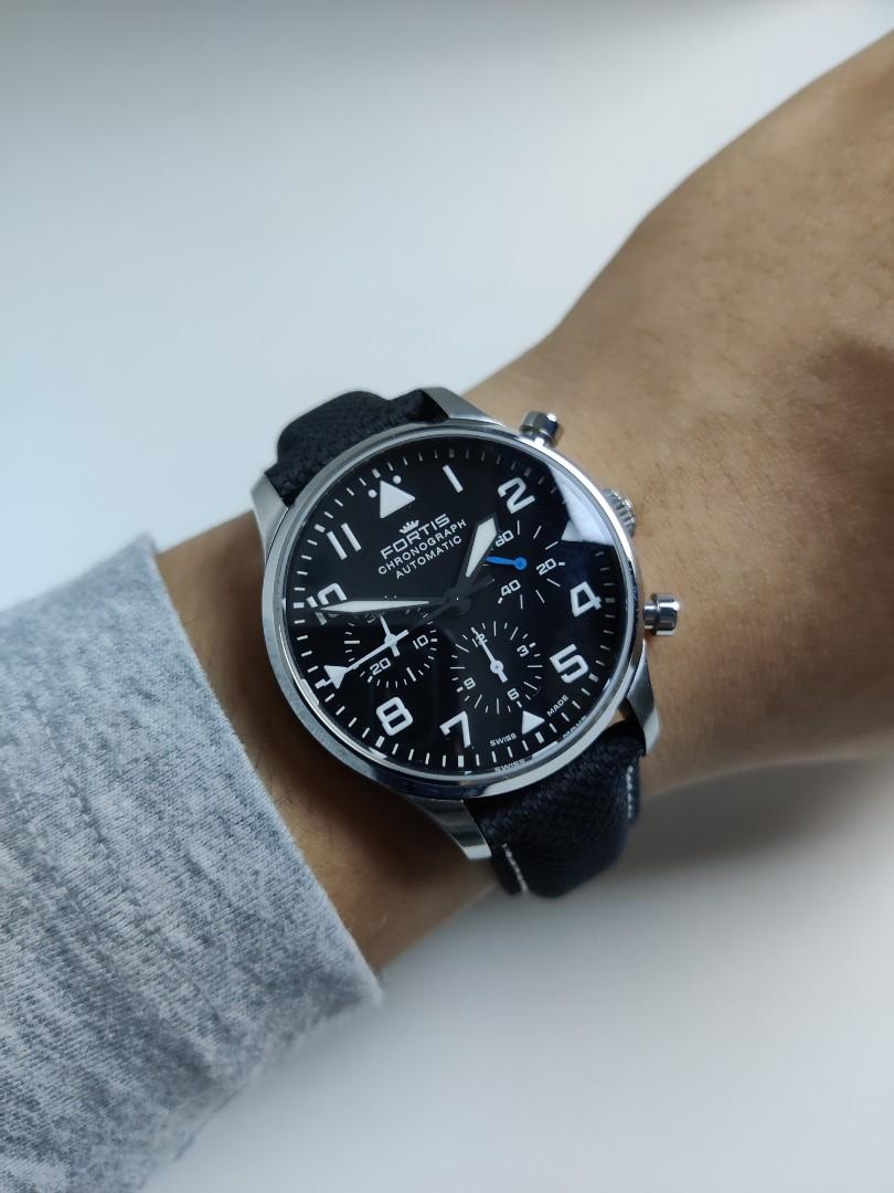 Fortis pilot classic hotsell chronograph