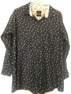 Kemeja Polkadot