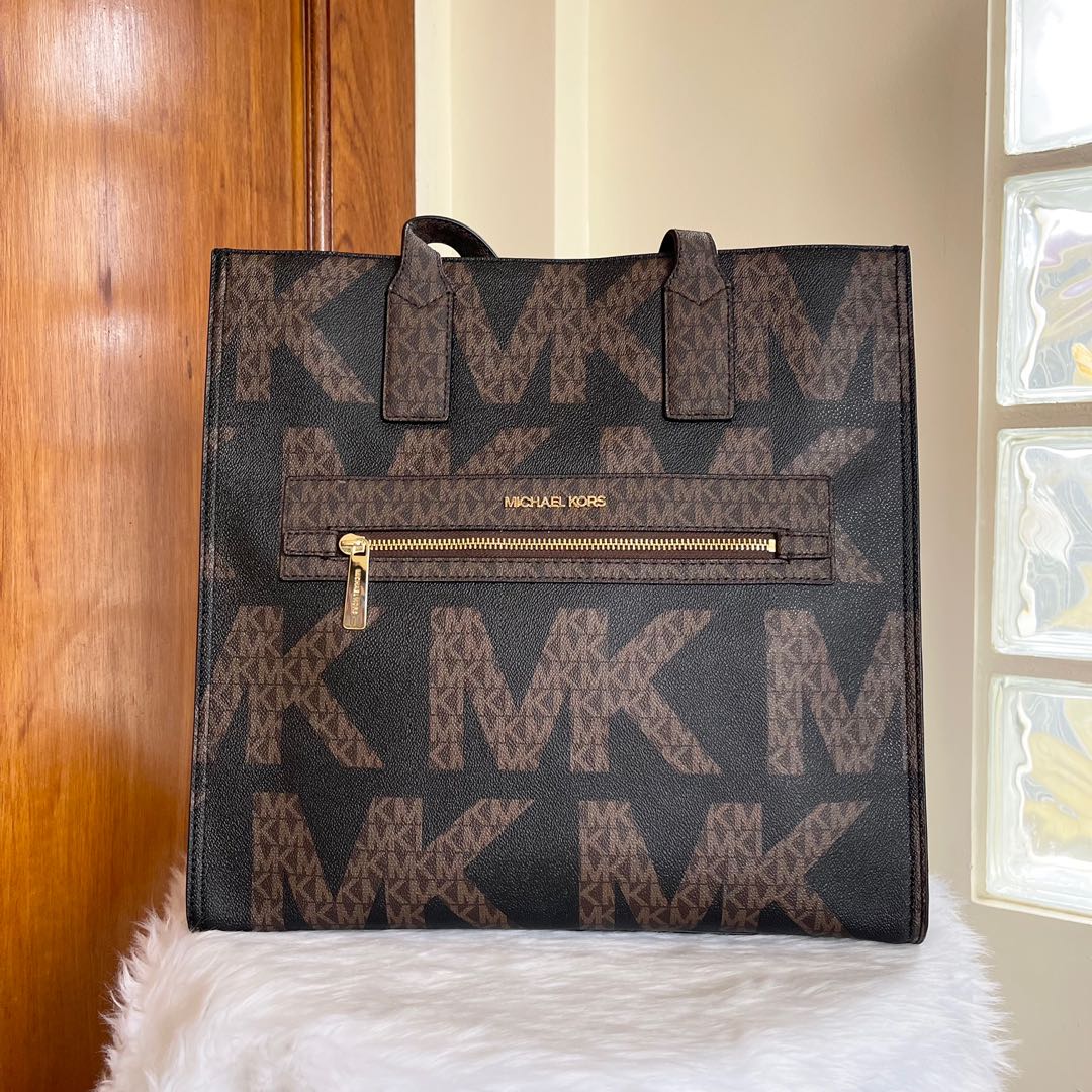 Michael Kors Kenly Tote Bag, Luxury, Bags & Wallets on Carousell