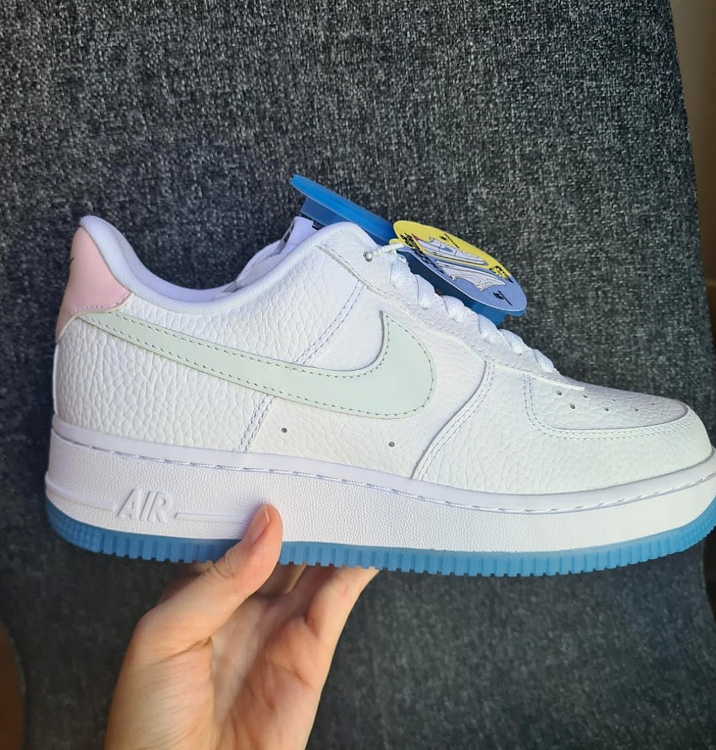 nike force uv reactive