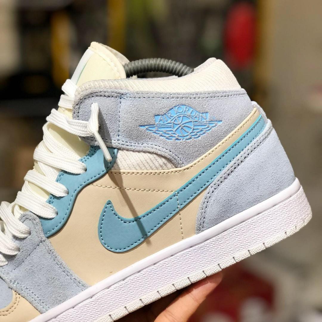 sail light blue air jordan