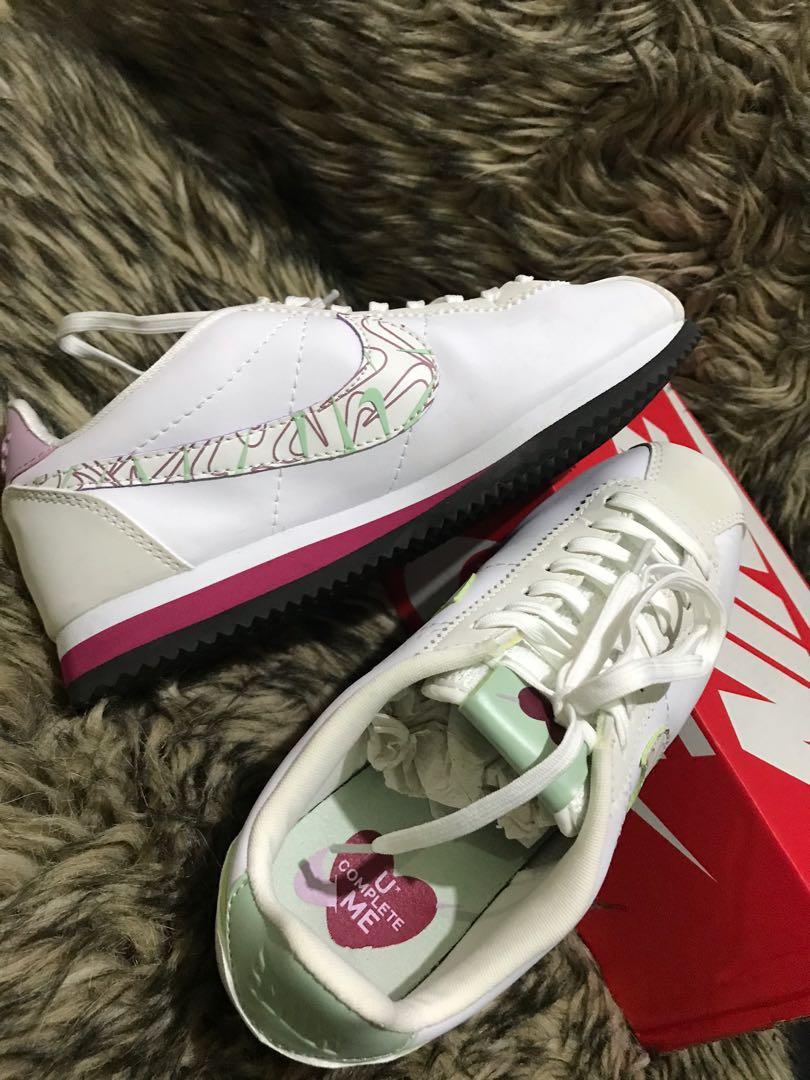nike cortez valentine's edition