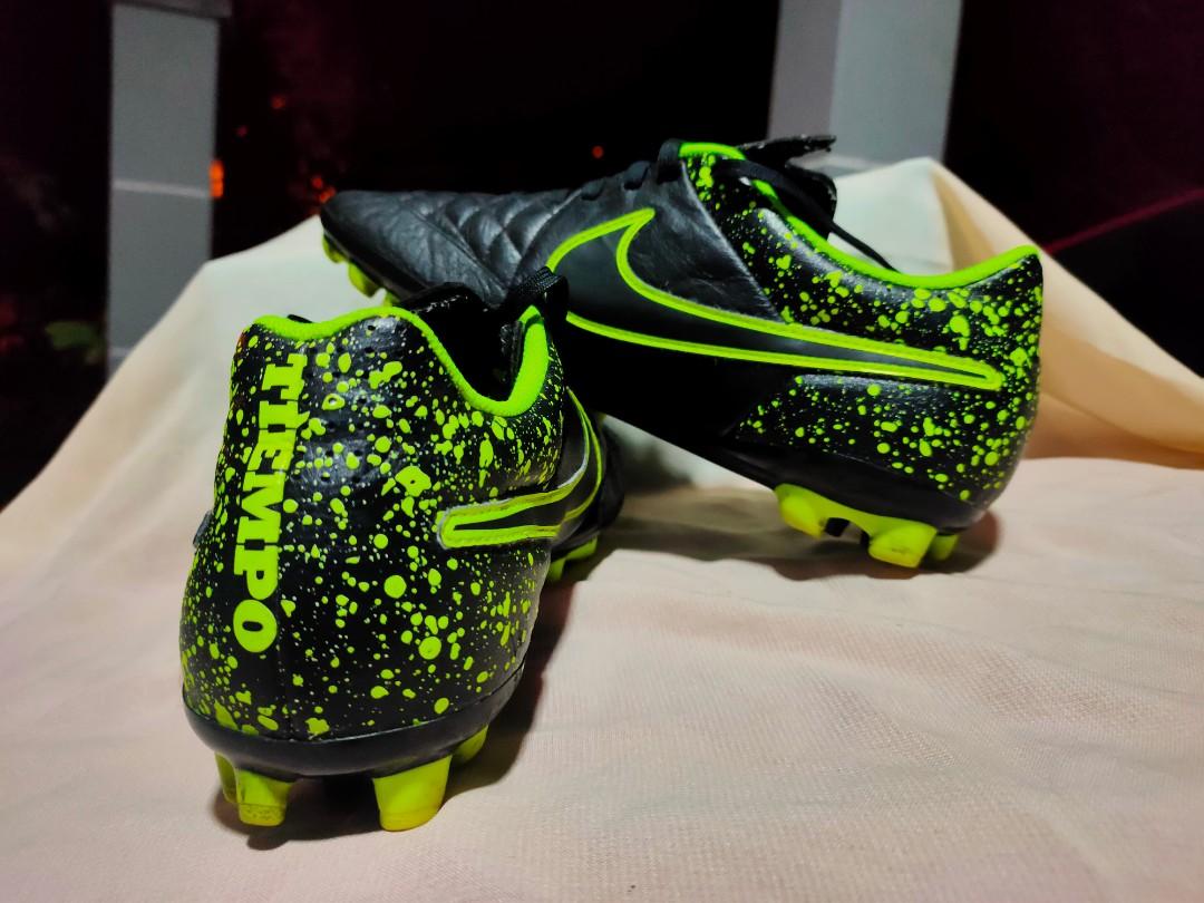 Kasut nike outlet tiempo terbaru