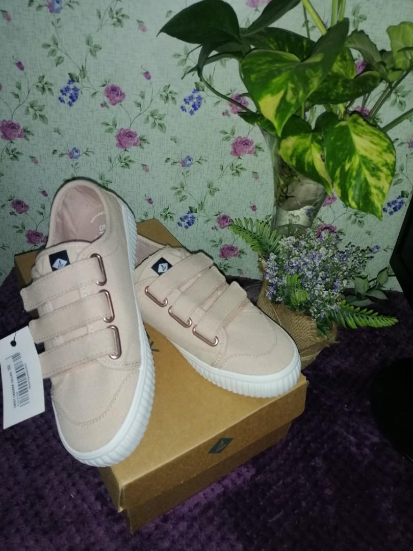 Sperry women's crest velcro creeper sneakers outlet