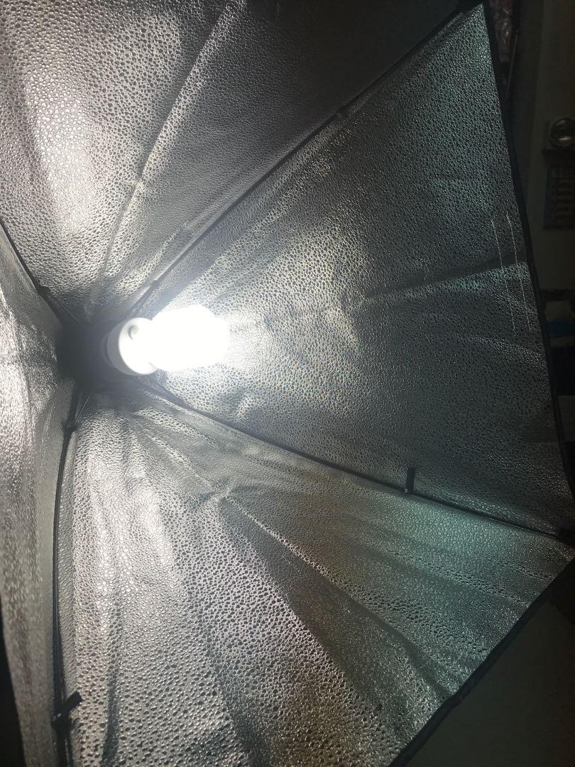Photography Softbox Lighting (Category: Lighting & Studio Equipment) located in Pasay City. Submitted by meostore (Listing ID 1118277208, Image 3). Description: No issue, bulb is 110 volts needs transformer to work, excellent condition, 60x60cm measurements..