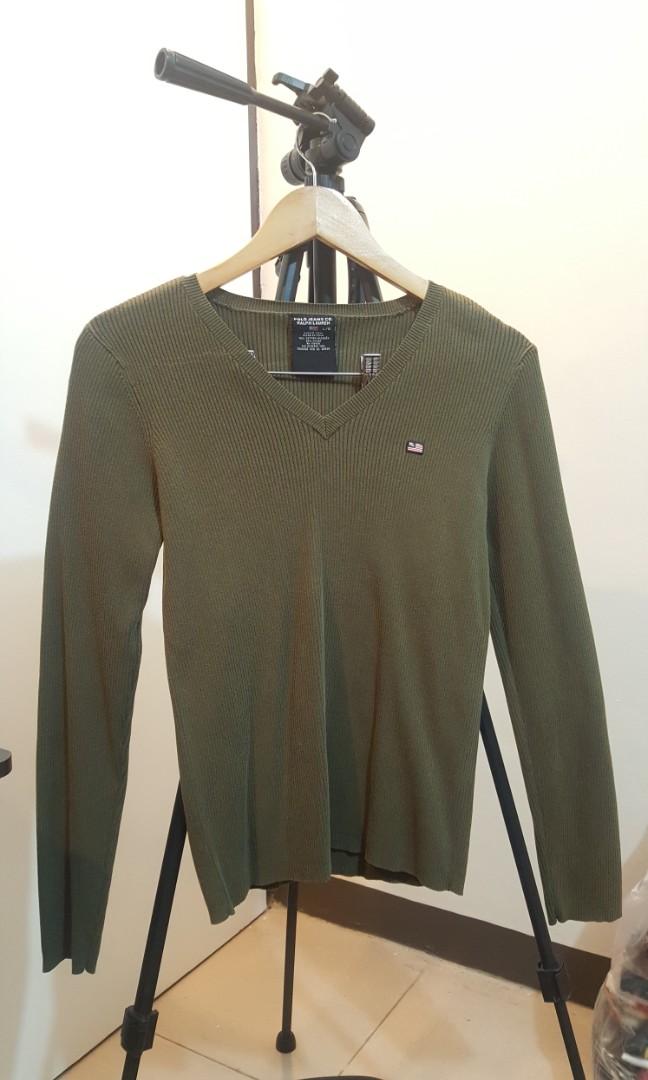 Ralph Lauren sale 160 (Category: Longsleeves) located in Manila. Submitted by kikthans (Listing ID 1118383044, Image 1). Description: .