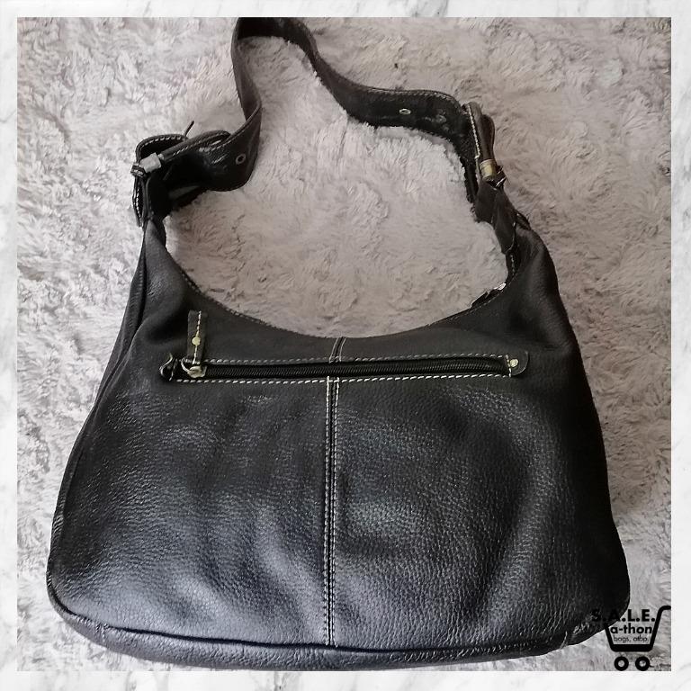 Salvatorre Ferragamo black shoulder bag (Category: Luxury Bags & Wallets) located in Calapan. Submitted by saleathononline (Listing ID 1118245234, Image 3). Description: Leather is as good as new but the metal parts have been a bit faded. Overall, it's still in great condition!.