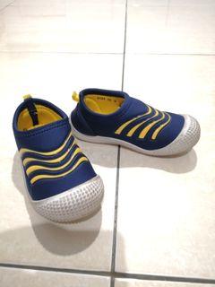 Sepatu Bubble Gummers size 9