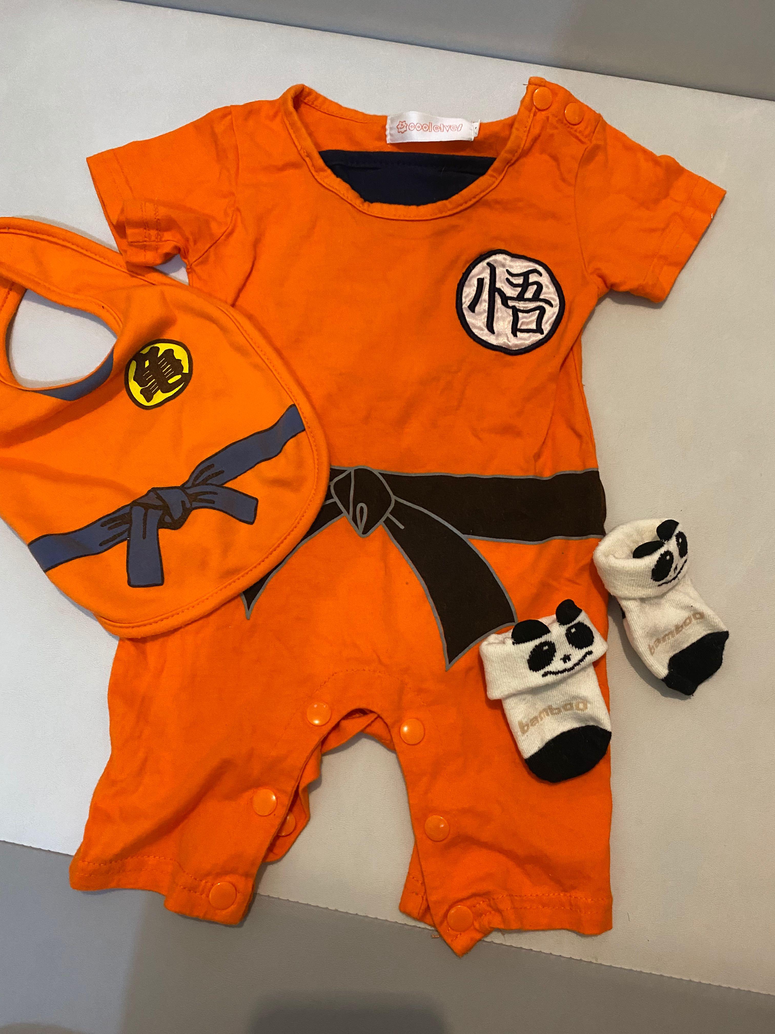 龍珠悟空嬰兒服80碼bb連身衣連襪子口水肩派對服萬聖節 兒童 孕婦用品 嬰兒及小童流行時尚 Carousell