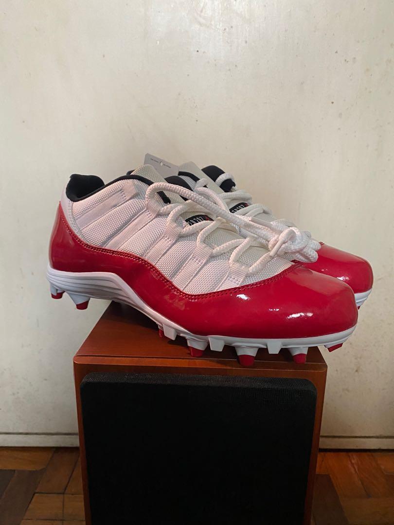 Retro 11 online low cleats
