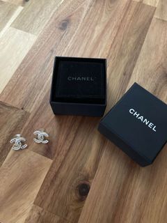(Category: ) located in . Submitted by shopwss_ (Listing ID 1117737764, Image 1). Description: .