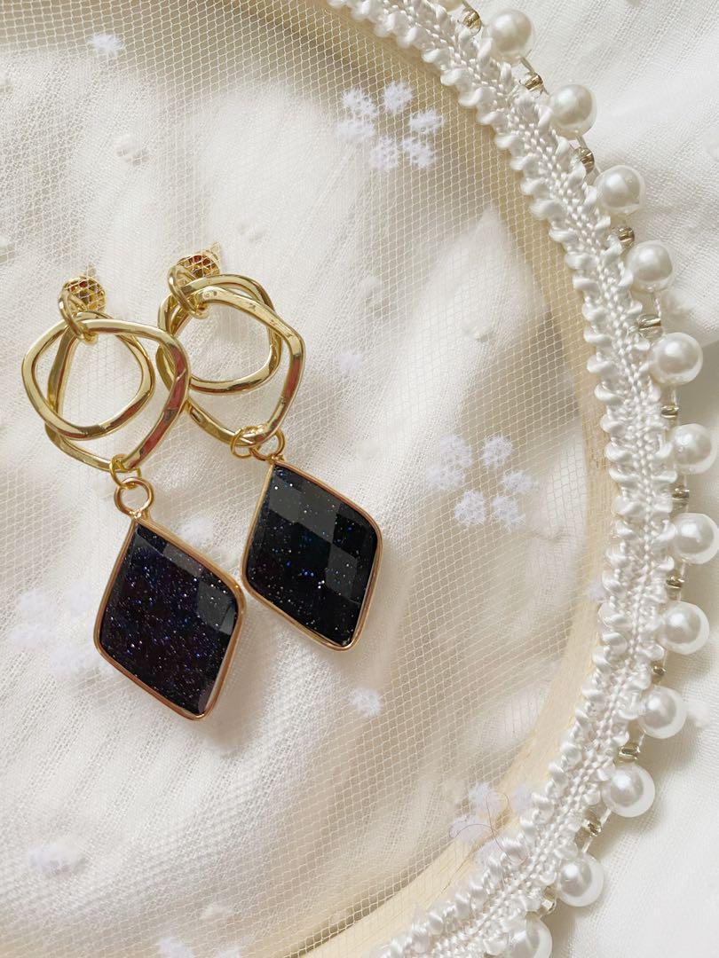 Blue store sandstone earrings
