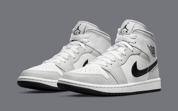 BQ6472-105 Jordan 1 Mid women smoke grey, Men's Fashion, Footwear, Sneakers  on Carousell