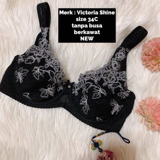 (Kategori: ) berada di . Dikirim oleh secondhandz16 (ID iklan 1118525710, Gambar 1). Deskripsi: .