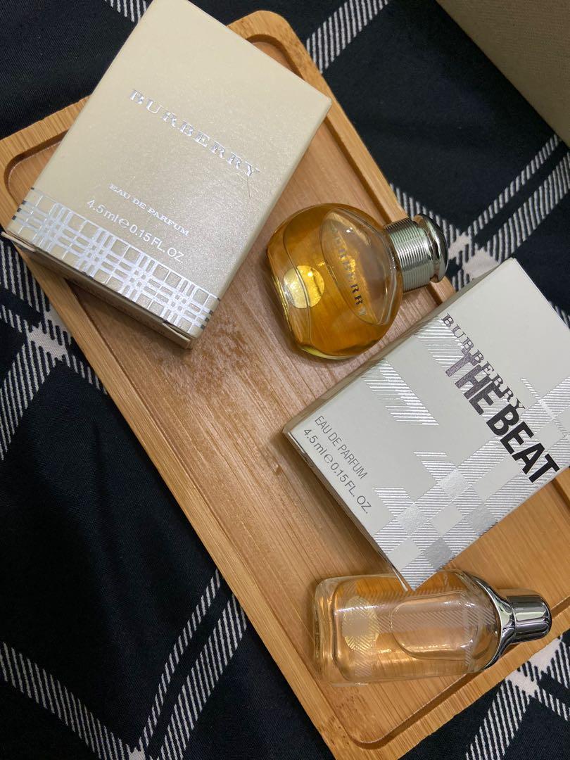 Burberry miniature perfume set top