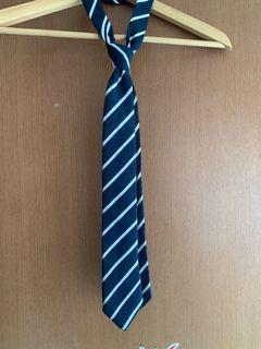 Drake’s shantung tie