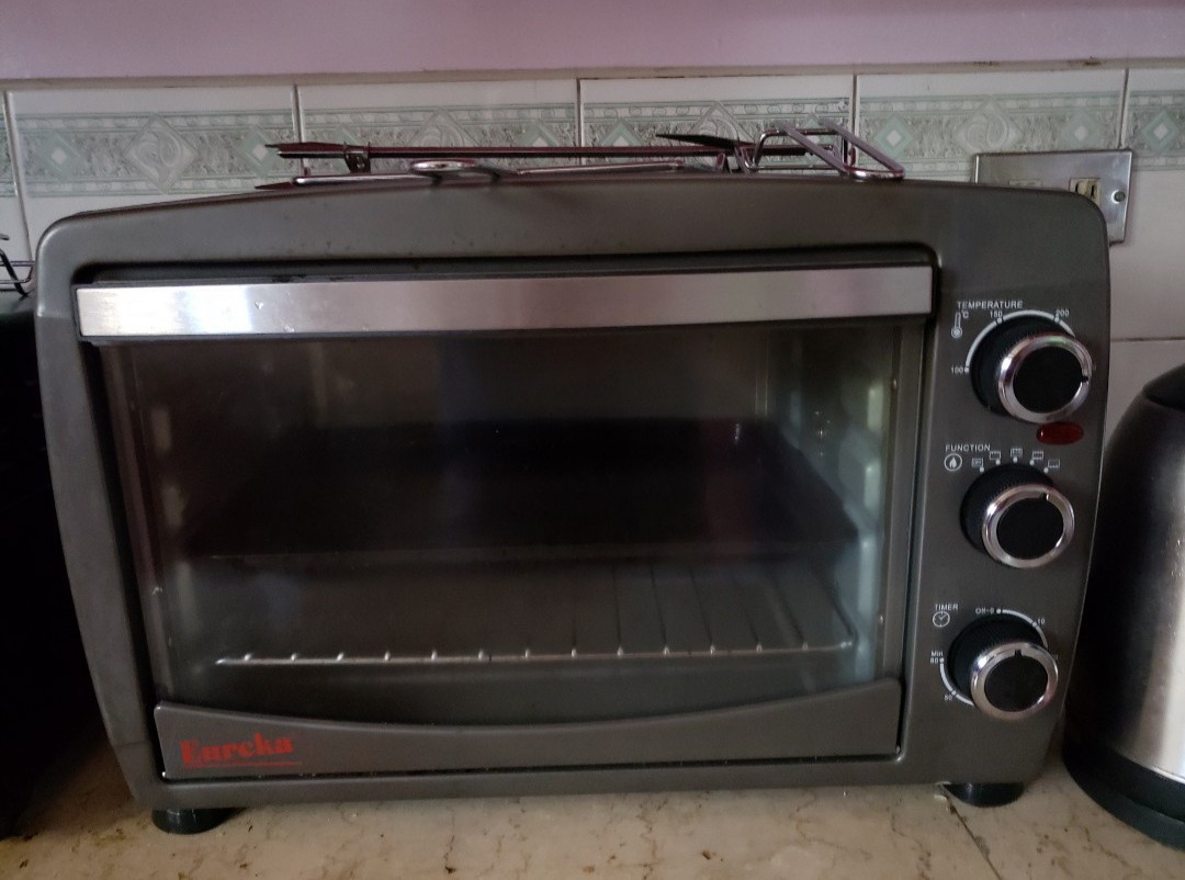 Eureka 30L electric oven like new, TV & Home Appliances, Kitchen