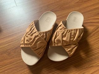 Fitflop ruffle clearance