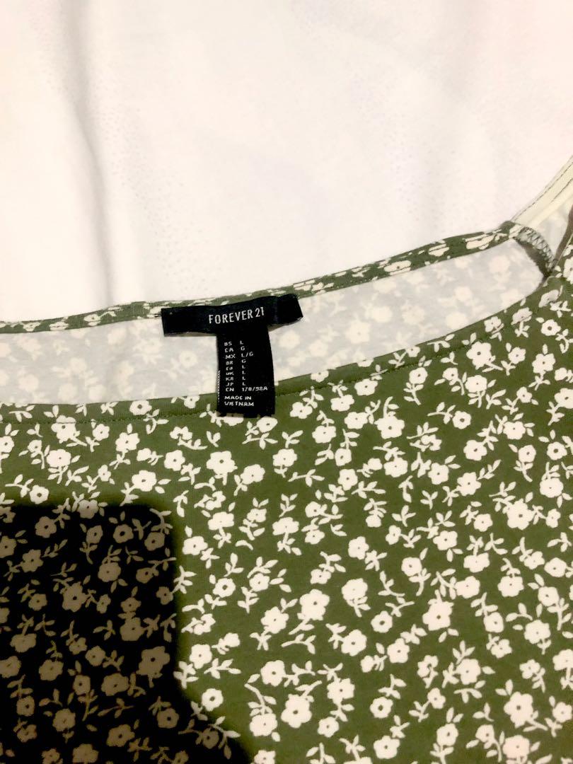 Forever 21 Crop top🥨 (Category: Others Tops) located in San Jose. Submitted by justcherry (Listing ID 1118406616, Image 3). Description: So cute!🙈 Size large but runs small..