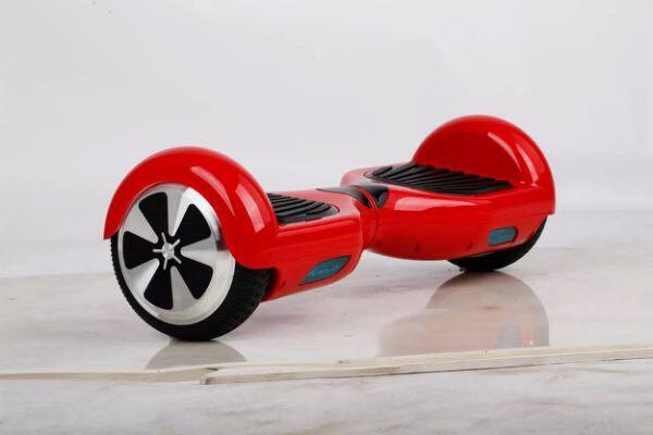 Hoverboard (Category: Kids Toys) located in Singapore. Submitted by vicworld (Listing ID 1118560072, Image 4). Description: Used Hoverboard still well maintenance. Hoverboard c/w charger but without box..