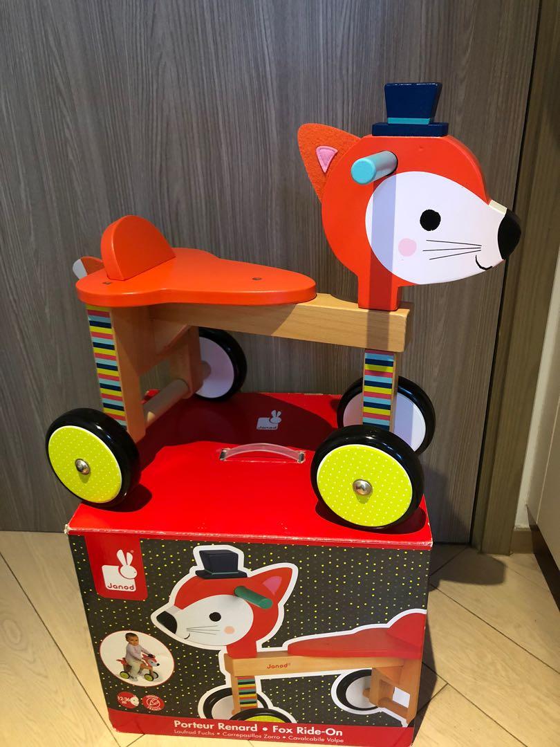 9 Janod Fox Ride On