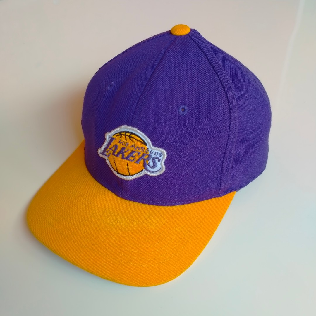 Lakers Hat, Fesyen Pria, Aksesoris 
