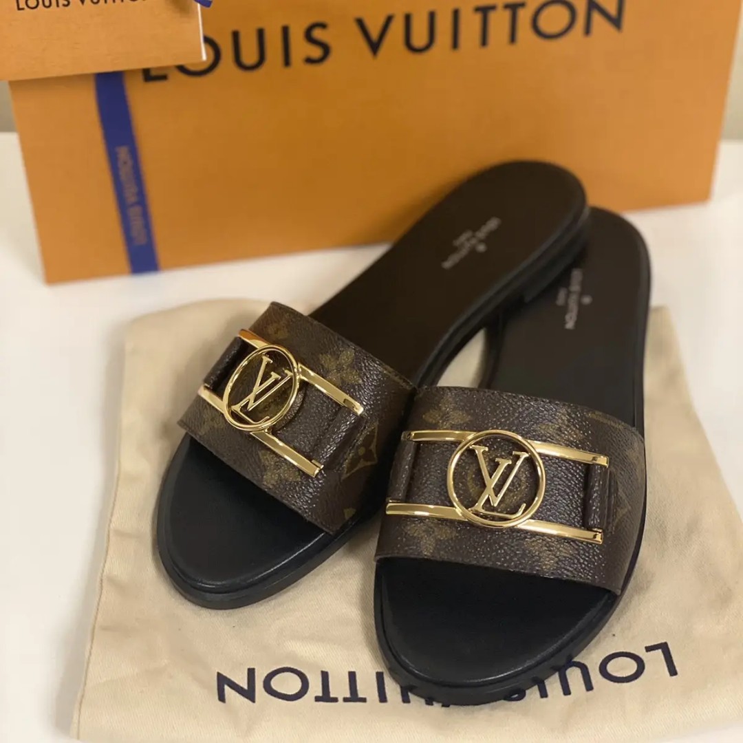 Louis Vuitton Slides White, Women's Fashion, Footwear, Flats & Sandals on  Carousell