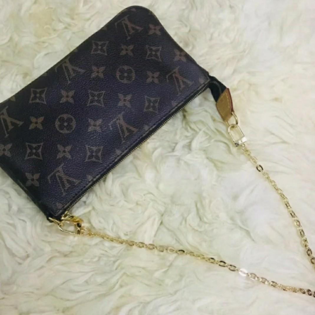 LOUIS VUITTON Short Chain Strap Gold 448033