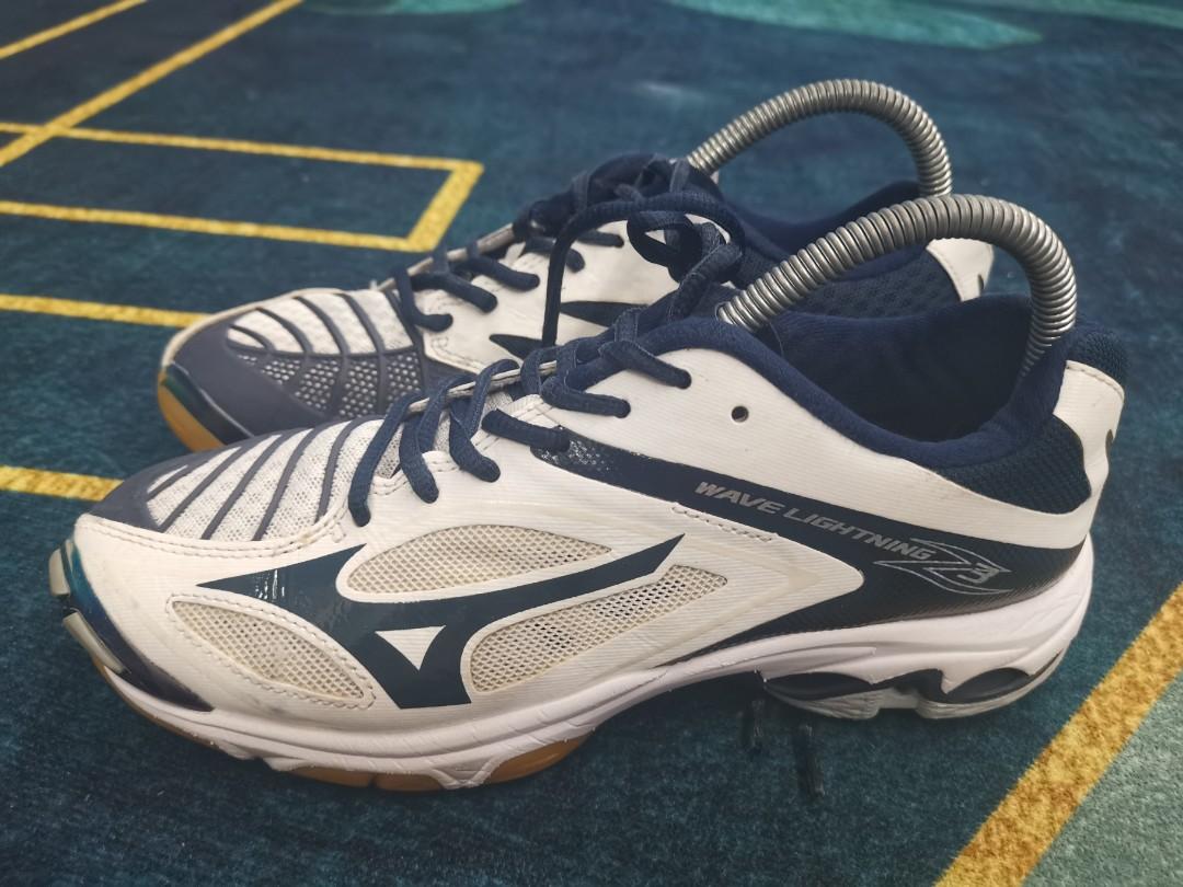 Mizuno Wave Lightning Z3 6UK
