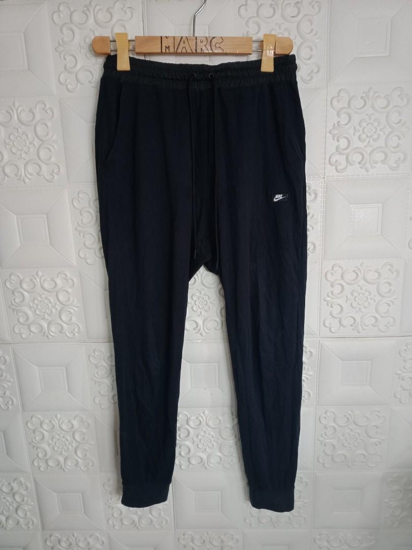 Nike box logo jogger Men s Fashion Bottoms Joggers on Carousell