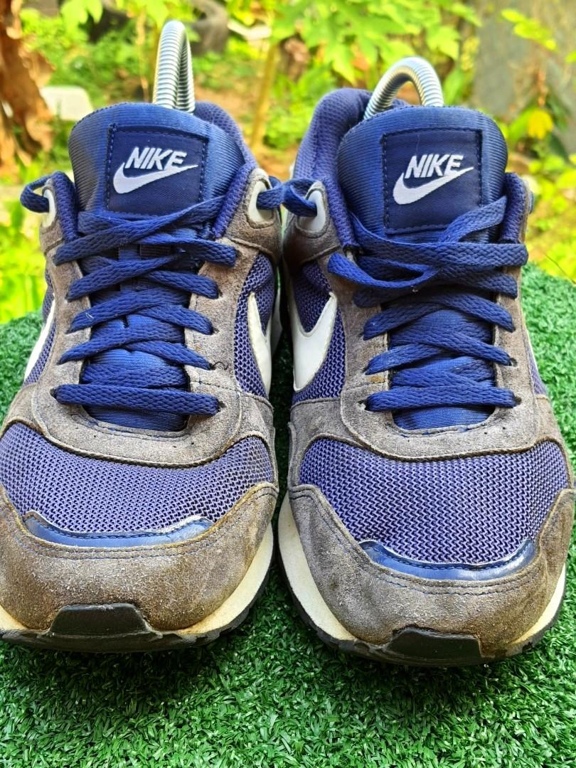 Nike md runner 2 hotsell trainers