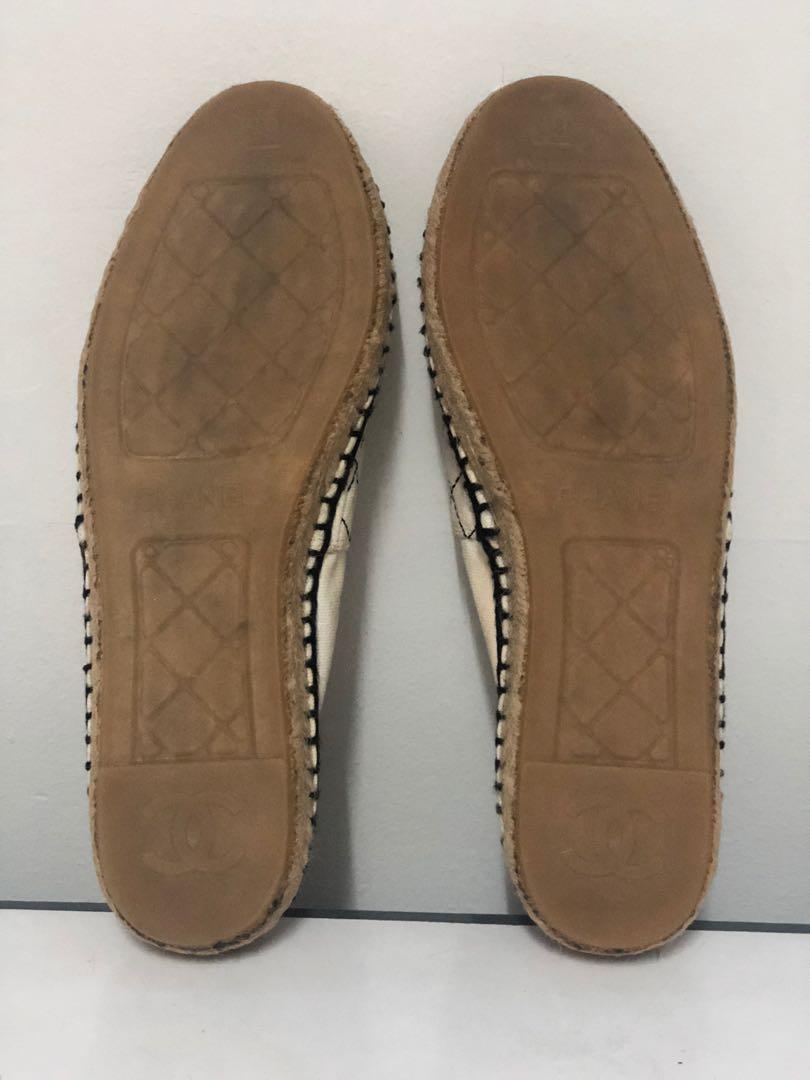 Pre-owned Chanel Espadrilles (Category: Flats & Sandals) located in Manila. Submitted by imjunelo (Listing ID 1118432120, Image 2). Description: .