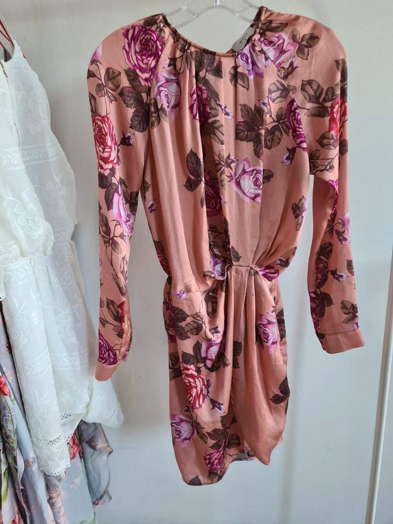 Sheike pink floral dress 2025