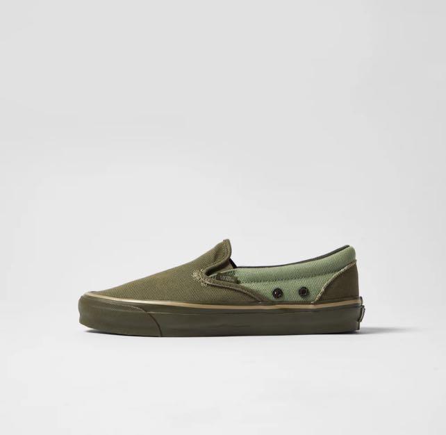 Vans slip deals on army