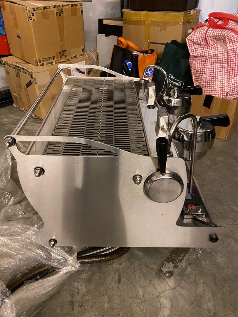 Synesso 2 group coffee machine, Food & Drinks, Beverages on Carousell