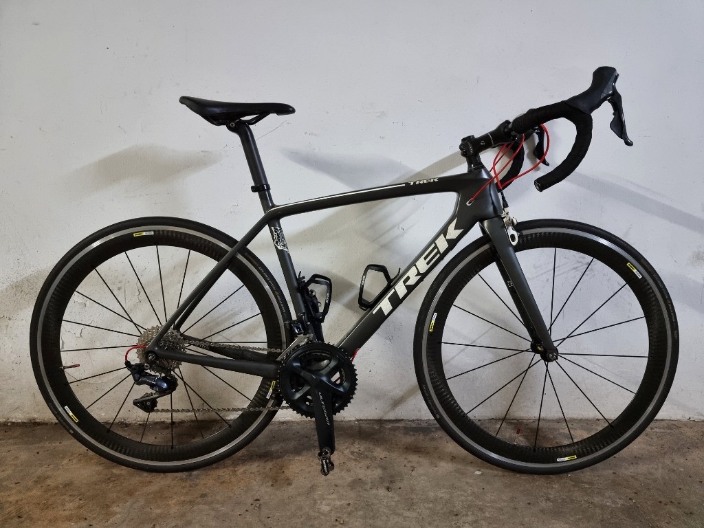Trek madone oclv 700 sales