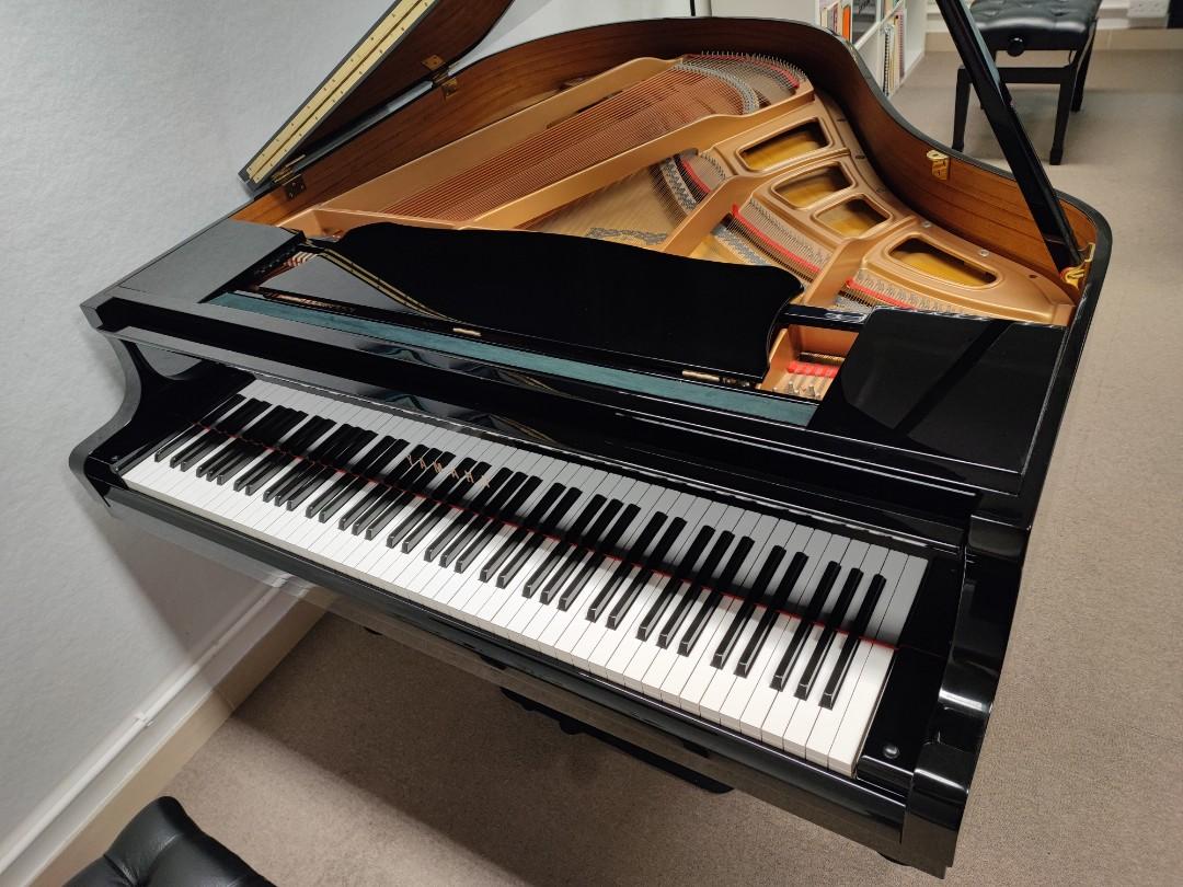Yamaha gp1 store baby grand piano