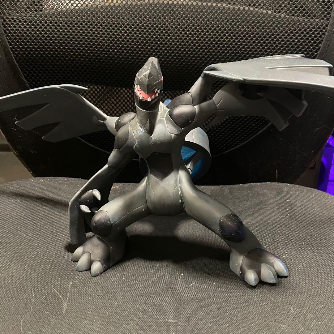 Zekrom action online figure