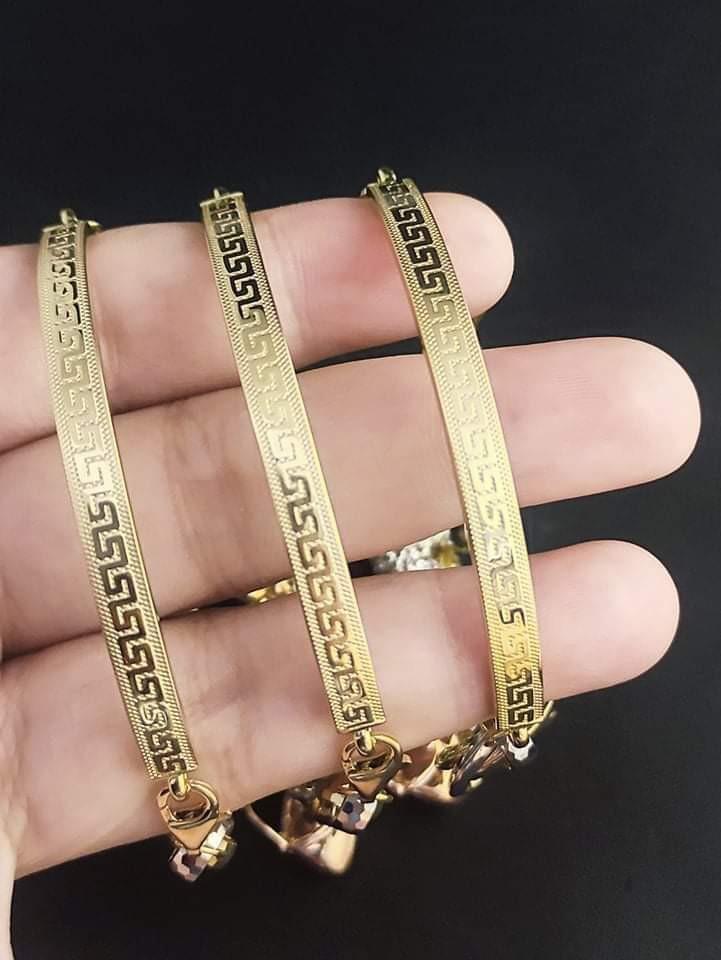 Fendi discount gold bracelet