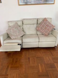 (Category: ) located in . Submitted by usha.1 (Listing ID 1123088013, Image 1). Description: .