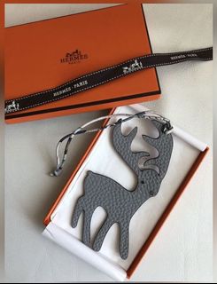 （分類：）位於 。 由 elsabbcloset 提交（商品編號 1123105033，圖片 1）。簡介： 。