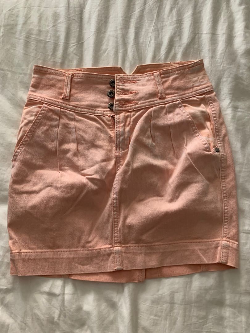 BABY PINK Mini Skirt, Women's Fashion, Bottoms, Skirts on Carousell