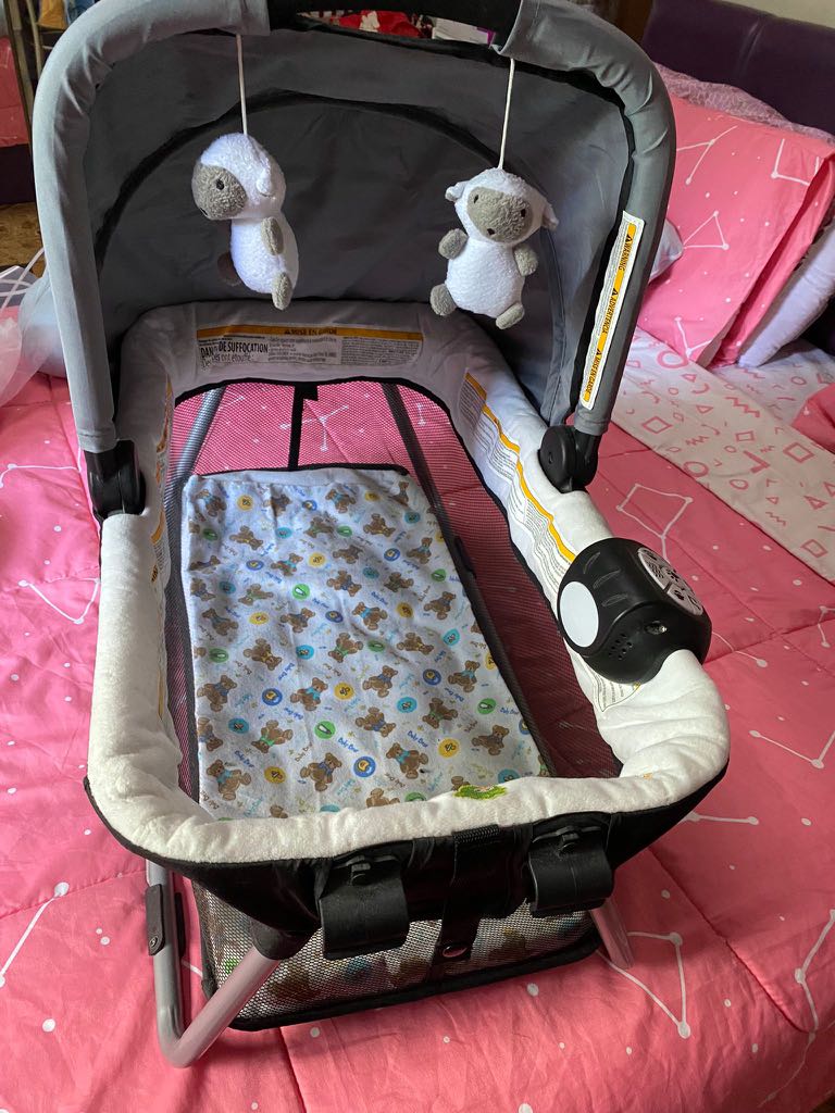 Baby Rocker Cot, Babies & Kids, Baby Nursery & Kids Furniture, Cots