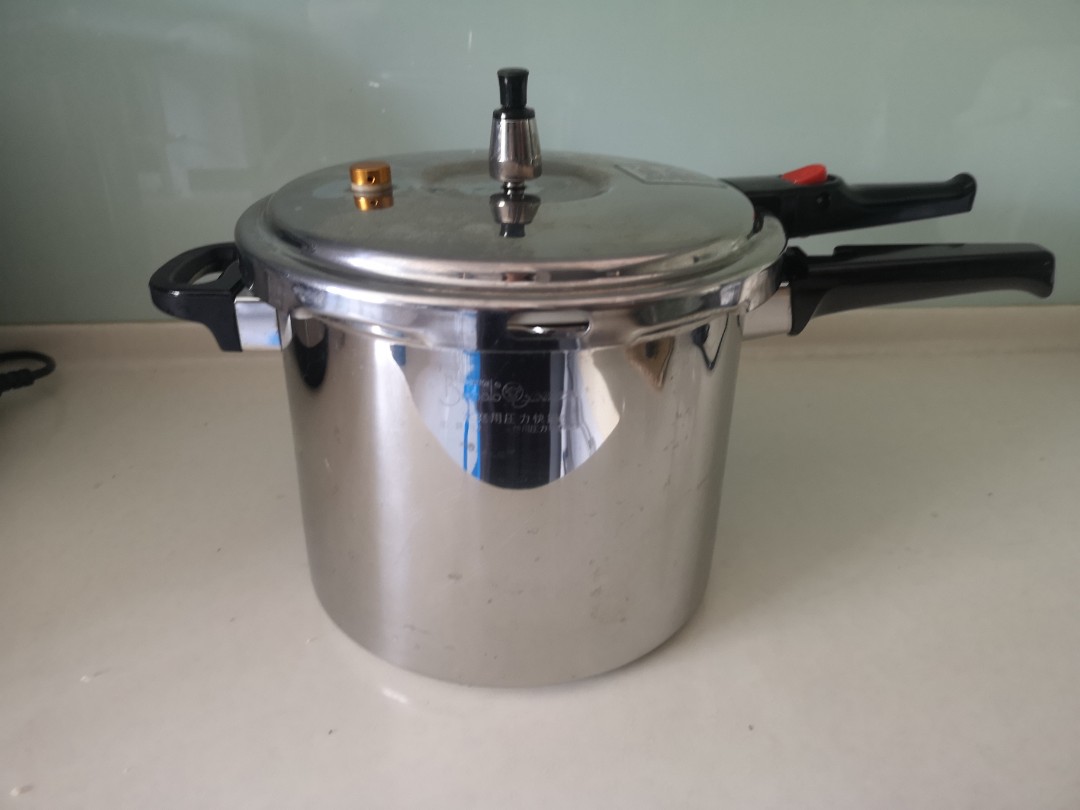 Buffalo pressure cooker 8L