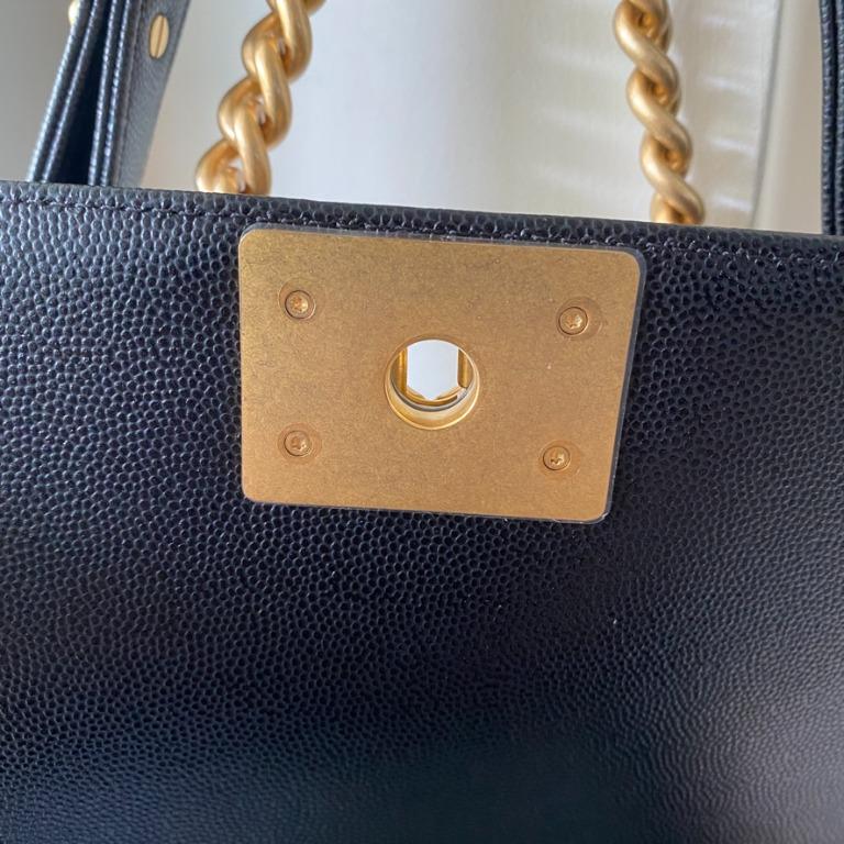 chanel boy gold hardware old medium 25cm, Women's Fashion, Bags & Wallets, Shoulder Bags on