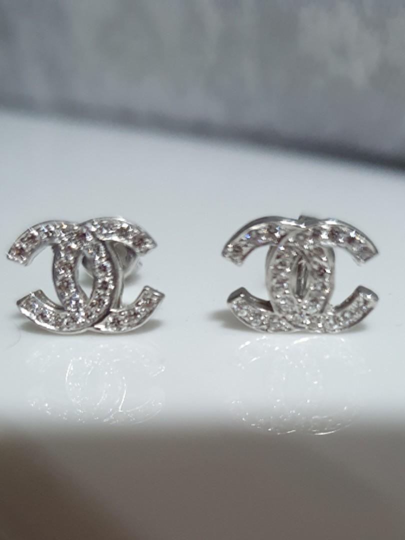 Chanel earrings hot sale cc diamond