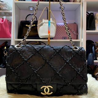 (Category: ) located in . Submitted by Reloved.Collections (Listing ID 1123112095, Image 1). Description: .