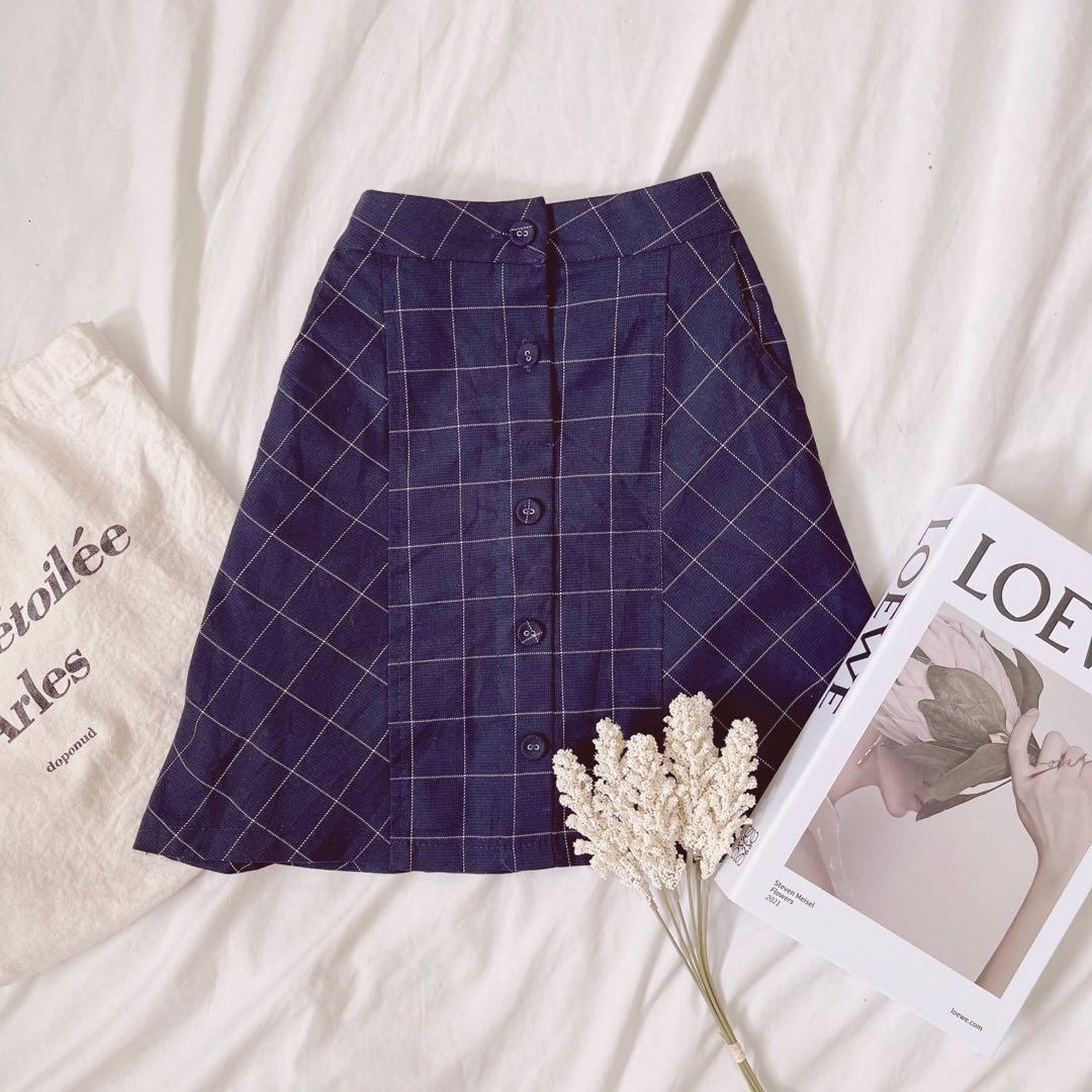 Dark Blue Checkered Skirt (Category: Skirts) located in Tiaong. Submitted by pixieapparelph (Listing ID 1122938862, Image 1). Description: •size: fits M •waistline: 27” (button-down) •length: 16” .