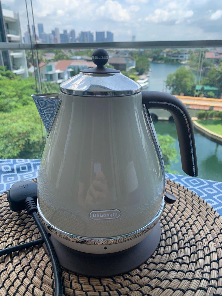 DeLonghi kettle, TV & Home Appliances, Kitchen Appliances, Kettles